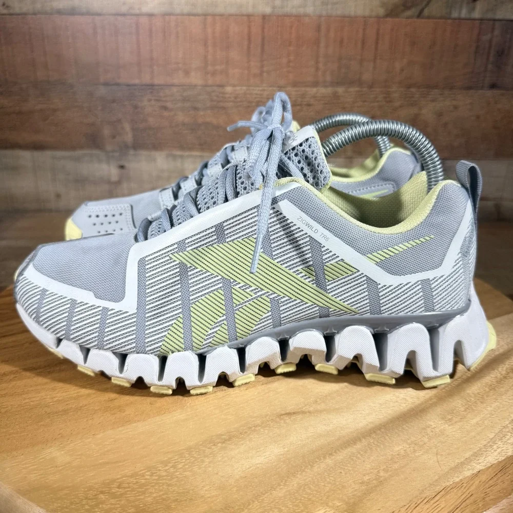Reebok ZigWild TR 6 Sneakers Womens 8 Grey Yellow ZigTech Trail Running Shoes